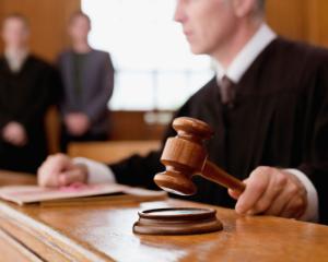 Deputatii au adoptat tacit desfiintarea inspectoratelor scolare. Cine preia atributiile de administrare a scolilor