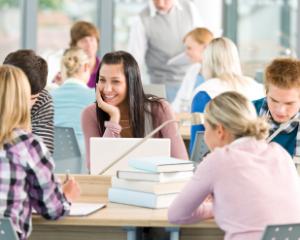 Elevii din invatamantul preuniversitar vor primi documente de tip Europass, pentru certificarea competentelor calificarii profesionale