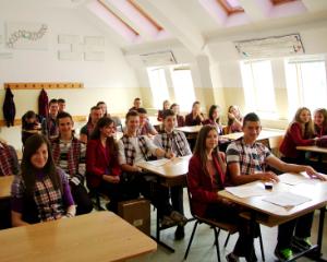 Elevii din Alba au invatat cum sa previna comportamentul violent