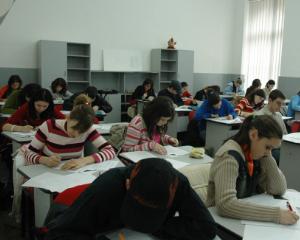 Gimnaziul si liceul vor dura tot patru ani