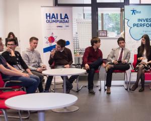Elevii romani au castigat 15 medalii la Olimpiadele Internationale de Informatica, Matematica si Fizica
