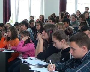 Holocaust in invatamant. Ce vor studia elevii de la gimnaziu si liceu in 2014