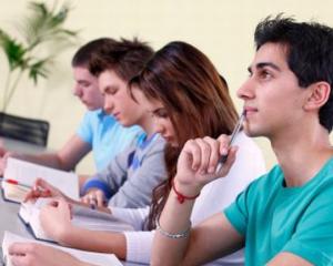 Luni este prima zi de inscriere la Evaluarea Nationala 2014