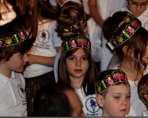 Elevii Scolii Lauder - Reut au sarbatorit a XII-a editie a Galei Prieteniei