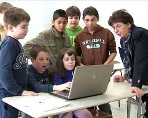 Peste 1.000 de elevi s-au inscris la cursurile de limba romana din Serbia