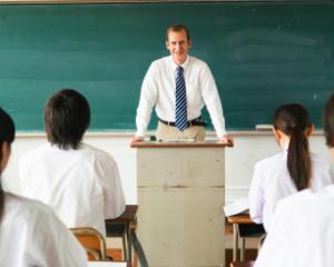 Ultima ora: Salariul personalului nedidactic a fost majorat cu 12%