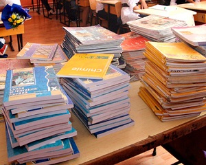 Schimb de replici intre premier si ministrul Educatiei, legat de manuale: 