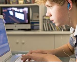 Ce materii isi doresc elevii romani sa studieze la liceu