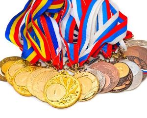 Olimpiada Internationala Pluridisciplinara Tuymaada: 10 medalii pentru elevii romani