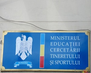 Inspectorii generali scolari din 13 judete au fost demisi din functii. Unii dintre ei au anuntat ca vor da in judecata Ministerul Educatiei