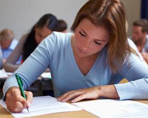 Ministerul Educatiei a publicat modelele de subiecte pentru examenele nationale de la sfarsitul clasei a VIII-a si a XII-a