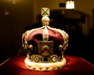 MEN anunta un nou curs optional pentru elevi: Istoria monarhiei romanesti