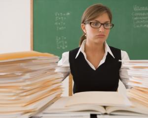 Pensionare mai devreme cu 3 ani pentru cadrele didactice. In ce conditii este posibil