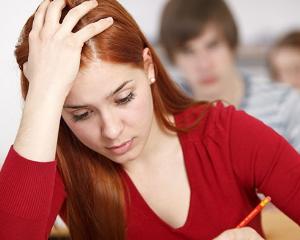 Inca o petitie la BAC 2016: unul dintre subiectele la Fizica ar fi fost gresit