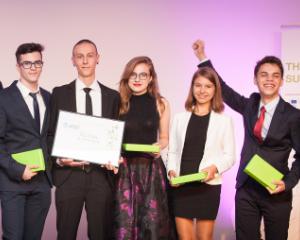 Elevii romani au castigat premiul de excelenta in IT