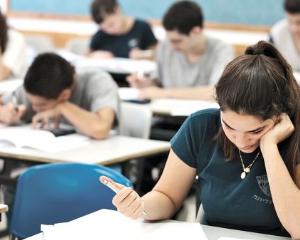 Incep probele de aptitudini  pentru admiterea in invatamantul liceal vocational