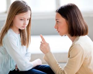 5 expresii pe care parintii NU trebuie sa le spuna niciodata copiilor