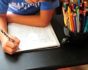 Activitati extrascolare: cursuri de scriere creativa pentru copii