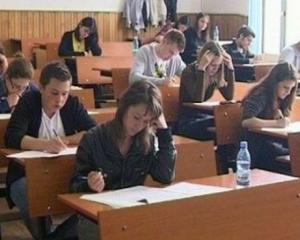 80% dintre elevii din Covasna au picat simularea examenului de bacalaureat la matematica