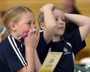 Elevii si profesorii din Capitala vor fi pregatiti pentru situatiile de urgenta