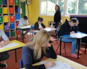 Au inceput inscrierile pentru Concursurile SMART 2013-2014