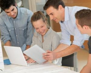 Stagii de practica pentru elevi in vacanta de vara