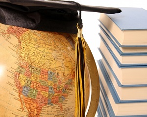 Cati absolventi de liceu pleaca la studii in strainatate in 2017. Numarul lor creste cu 2,7% fata de anul trecut