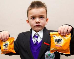 Motivul care a dus la suspendarea unui elev de 6 ani