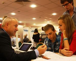 Targ de scoli si universitati din Marea Britanie pentru elevii romani