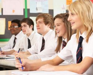 Fara taxe la camin si inscriere la facultate pentru copiii cadrelor didactice