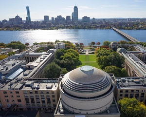 Olimpic roman, admis cu bursa la MIT, Stanford si Harvard. Ce facultate a ales sa urmeze