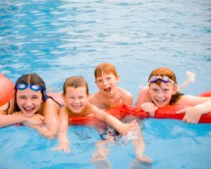 Vineri incepe vacanta de vara pentru elevi