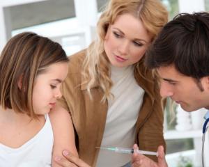 Parintii nu sunt obligati sa isi vaccineze copiii pentru a-i inscrie la scoala sau gradinita