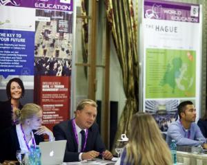 World Education Fair: Cele mai importante institutii de invatamant internationale vor fi prezente la Bucuresti in weekend